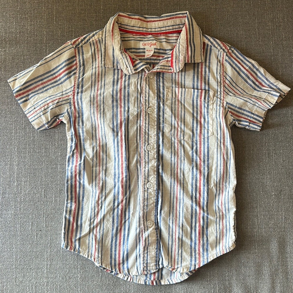 Cat & Jack Boys White with Red and Blue Stripes Button Down Shirt Size XS (4/5)
